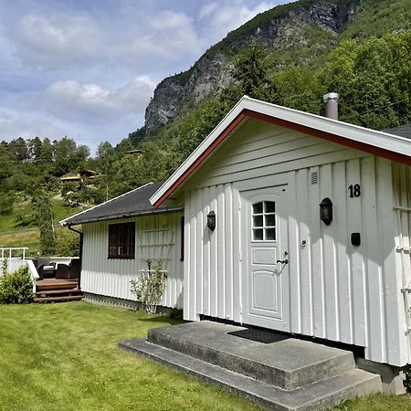 Dalhus - House In The Valley Norddal Exteriér fotografie